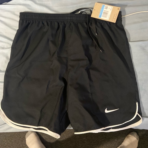 New Shorts M size - Picture 2 of 2